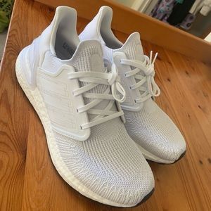 Ultraboost 20 Shoes   M 8 / W 9
